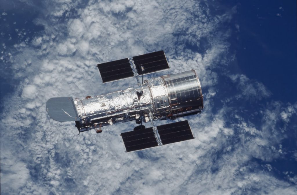 Hubble's Birthday: Celebrating 31 Years of Space Exploration Photo hubble birthday