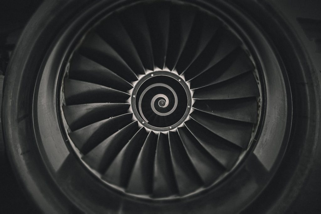 Photo aerospace valves market