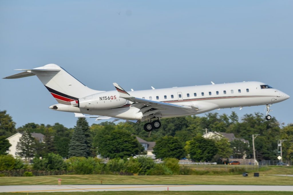 Photo gulfstream aerospace corporation